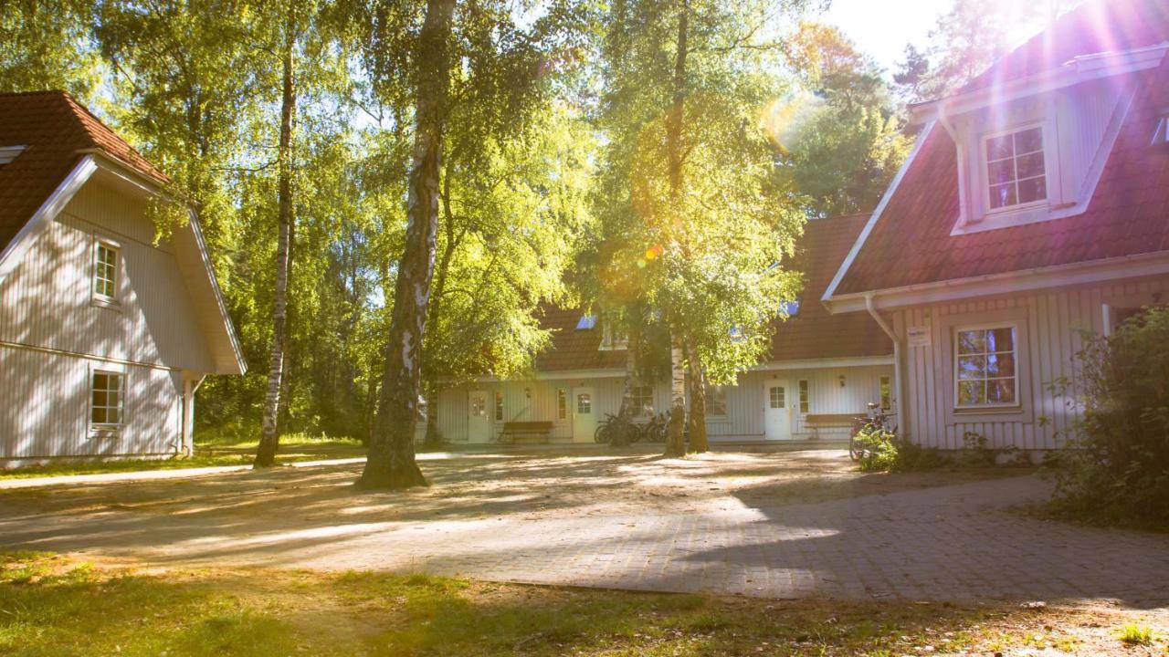 Martas Gaestehaeuser Gross Vaeter See Templin Esterno foto